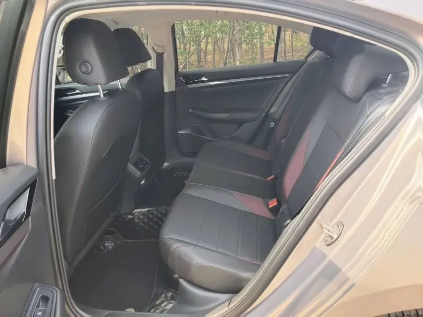 2021 Volkswagen Bora 1.5L 113HP L4 6AT,autocango,china used car exporter,china ev exporter,chinese used car exporter,chinese used ev exporter