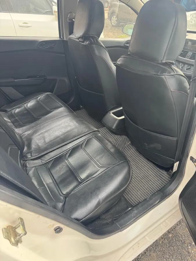 2016 BaoJun 310 1.2L 82HP L4 5MT,autocango,china used car exporter,china ev exporter,chinese used car exporter,chinese used ev exporter