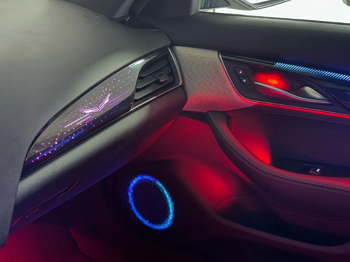 2021 Cadillac CT5 2.0T 237HP L4 10AT,autocango,china used car exporter,china ev exporter,chinese used car exporter,chinese used ev exporter