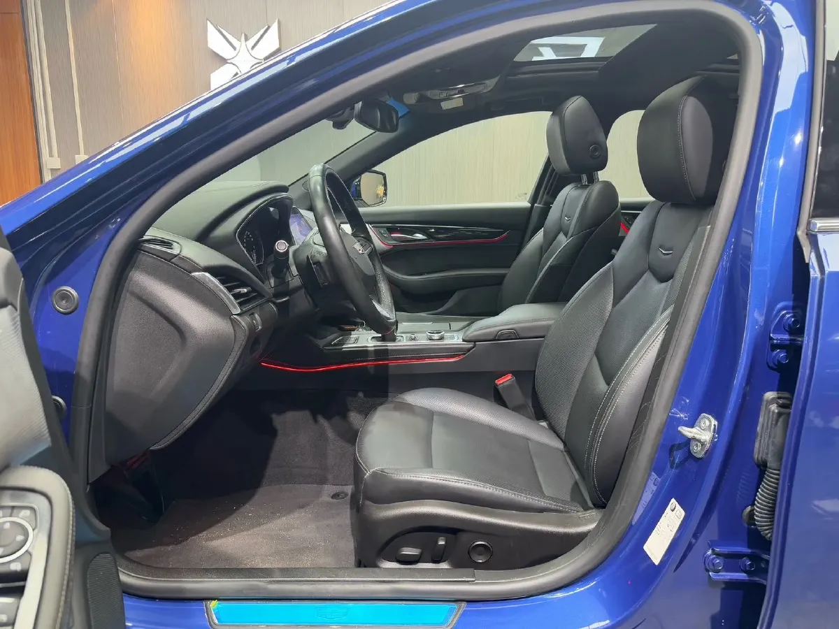 2021 Cadillac CT5 2.0T 237HP L4 10AT,autocango,china used car exporter,china ev exporter,chinese used car exporter,chinese used ev exporter