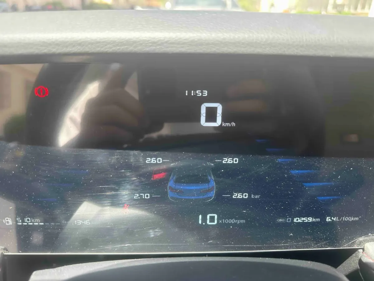 2023 Roewe i5 1.5L 129HP L4 5MT,autocango,china used car exporter,china ev exporter,chinese used car exporter,chinese used ev exporter