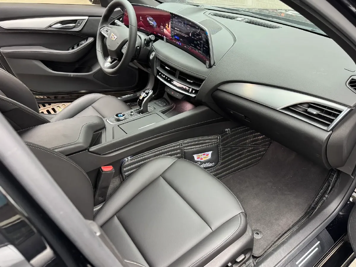 2024 Cadillac CT5 2.0T 237HP L4 10AT,autocango,china used car exporter,china ev exporter,chinese used car exporter,chinese used ev exporter