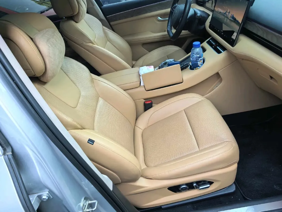 2022 JMC YuHu 7 2.0T 141HP L4 8AT,autocango,china used car exporter,china ev exporter,chinese used car exporter,chinese used ev exporter