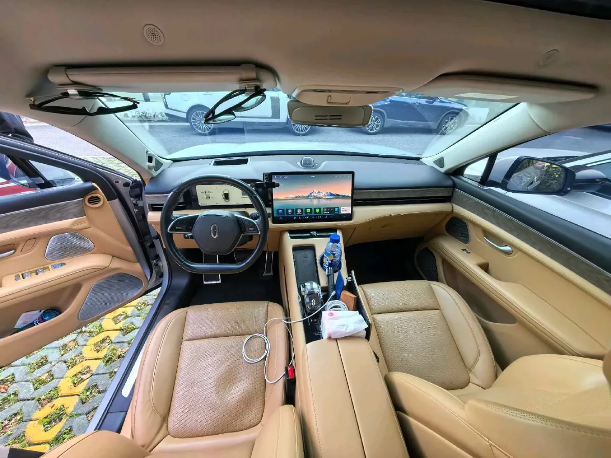 2022 JMC YuHu 7 2.0T 141HP L4 8AT,autocango,china used car exporter,china ev exporter,chinese used car exporter,chinese used ev exporter