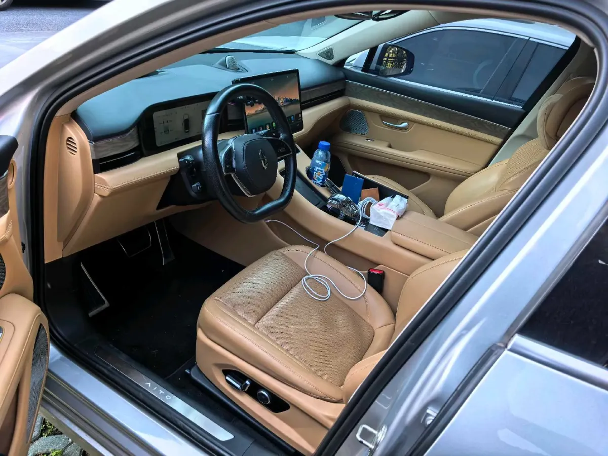 2022 JMC YuHu 7 2.0T 141HP L4 8AT,autocango,china used car exporter,china ev exporter,chinese used car exporter,chinese used ev exporter