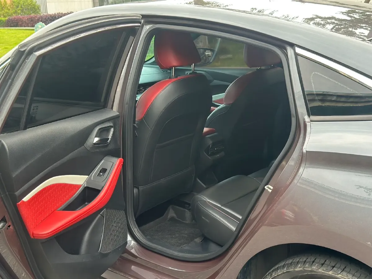 2021 MG 5 1.5L 120HP L4 CVT,autocango,china used car exporter,china ev exporter,chinese used car exporter,chinese used ev exporter