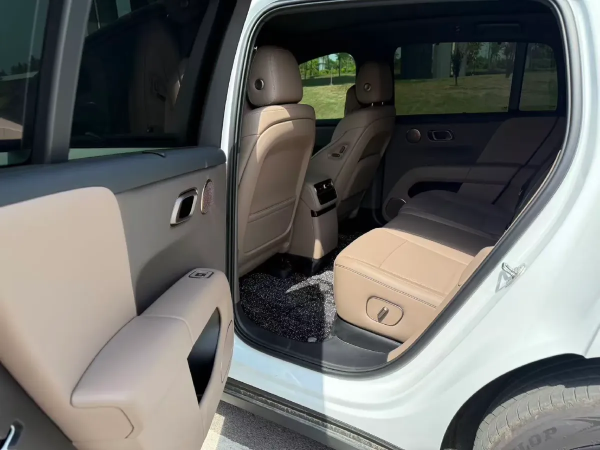 2025 Li i6 BEV,autocango,china used car exporter,china ev exporter,chinese used car exporter,chinese used ev exporter