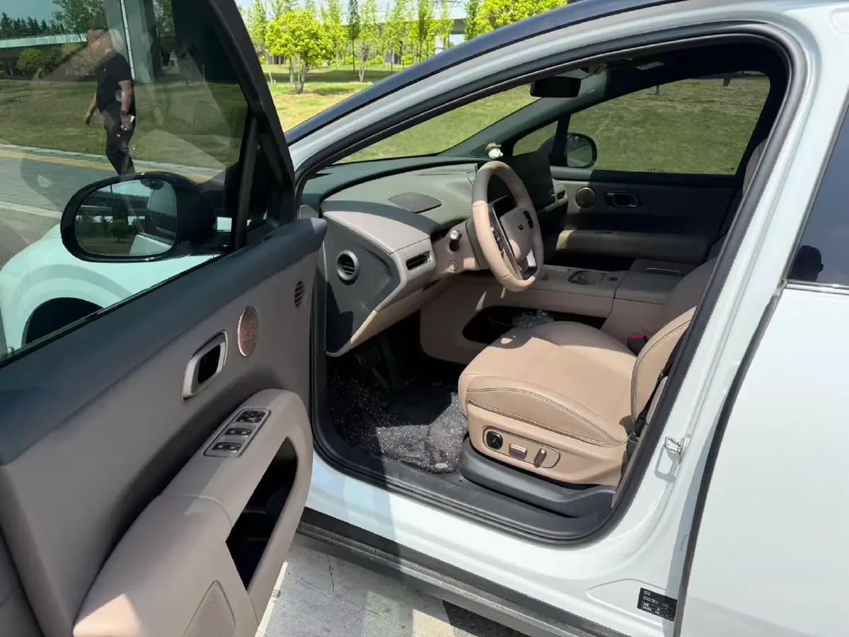 2025 Li i6 BEV,autocango,china used car exporter,china ev exporter,chinese used car exporter,chinese used ev exporter