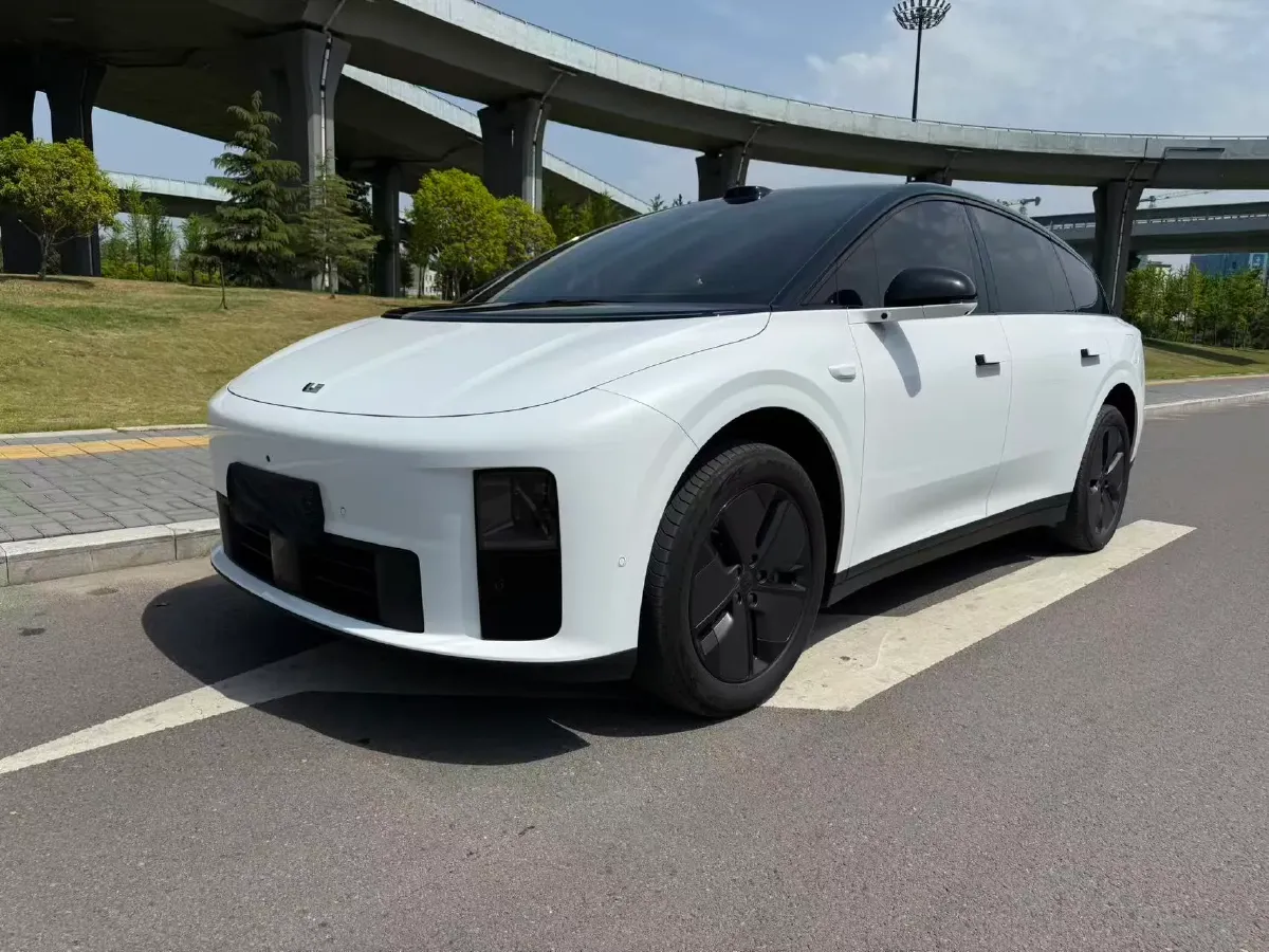 2025 Li i6 BEV,autocango,china used car exporter,china ev exporter,chinese used car exporter,chinese used ev exporter