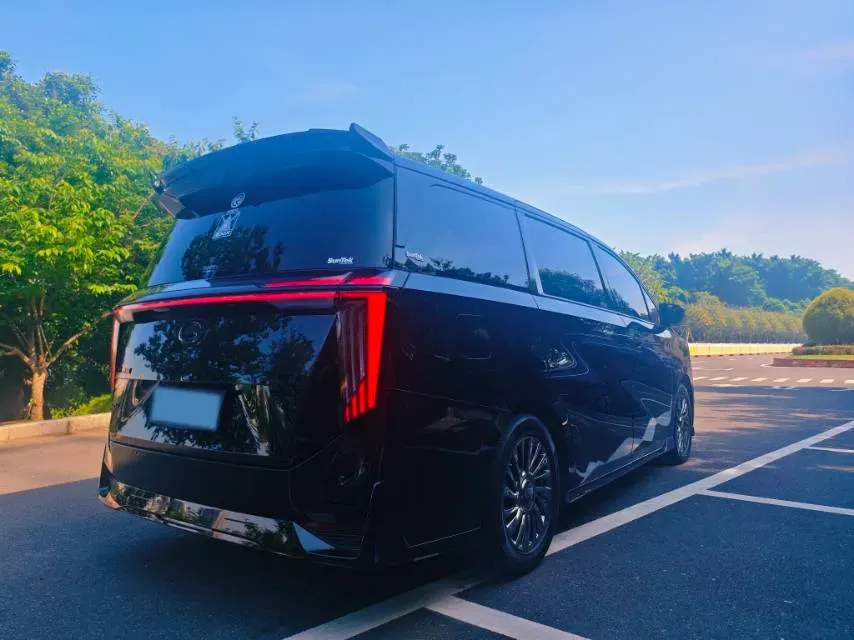 2023 GAC Trumpchi M8 2.0T 190HP L4 E-CVT Hybrid,autocango,china used car exporter,china ev exporter,chinese used car exporter,chinese used ev exporter