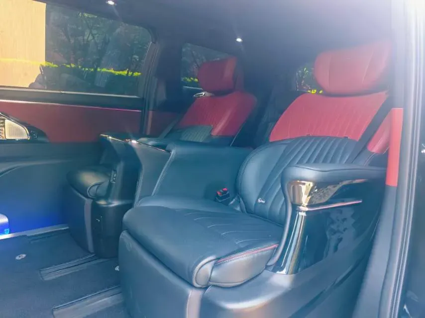 2023 GAC Trumpchi M8 2.0T 190HP L4 E-CVT Hybrid,autocango,china used car exporter,china ev exporter,chinese used car exporter,chinese used ev exporter