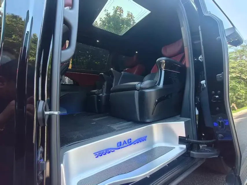 2023 GAC Trumpchi M8 2.0T 190HP L4 E-CVT Hybrid,autocango,china used car exporter,china ev exporter,chinese used car exporter,chinese used ev exporter