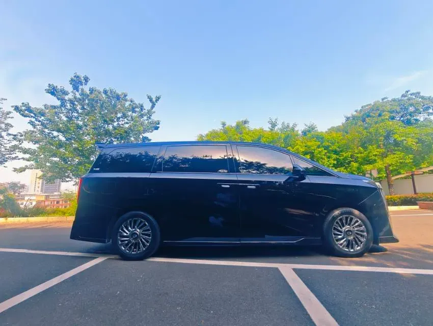 2023 GAC Trumpchi M8 2.0T 190HP L4 E-CVT Hybrid,autocango,china used car exporter,china ev exporter,chinese used car exporter,chinese used ev exporter