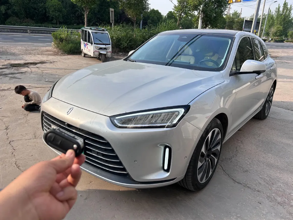 2022 JMC YuHu 7 2.0T 141HP L4 8AT,autocango,china used car exporter,china ev exporter,chinese used car exporter,chinese used ev exporter