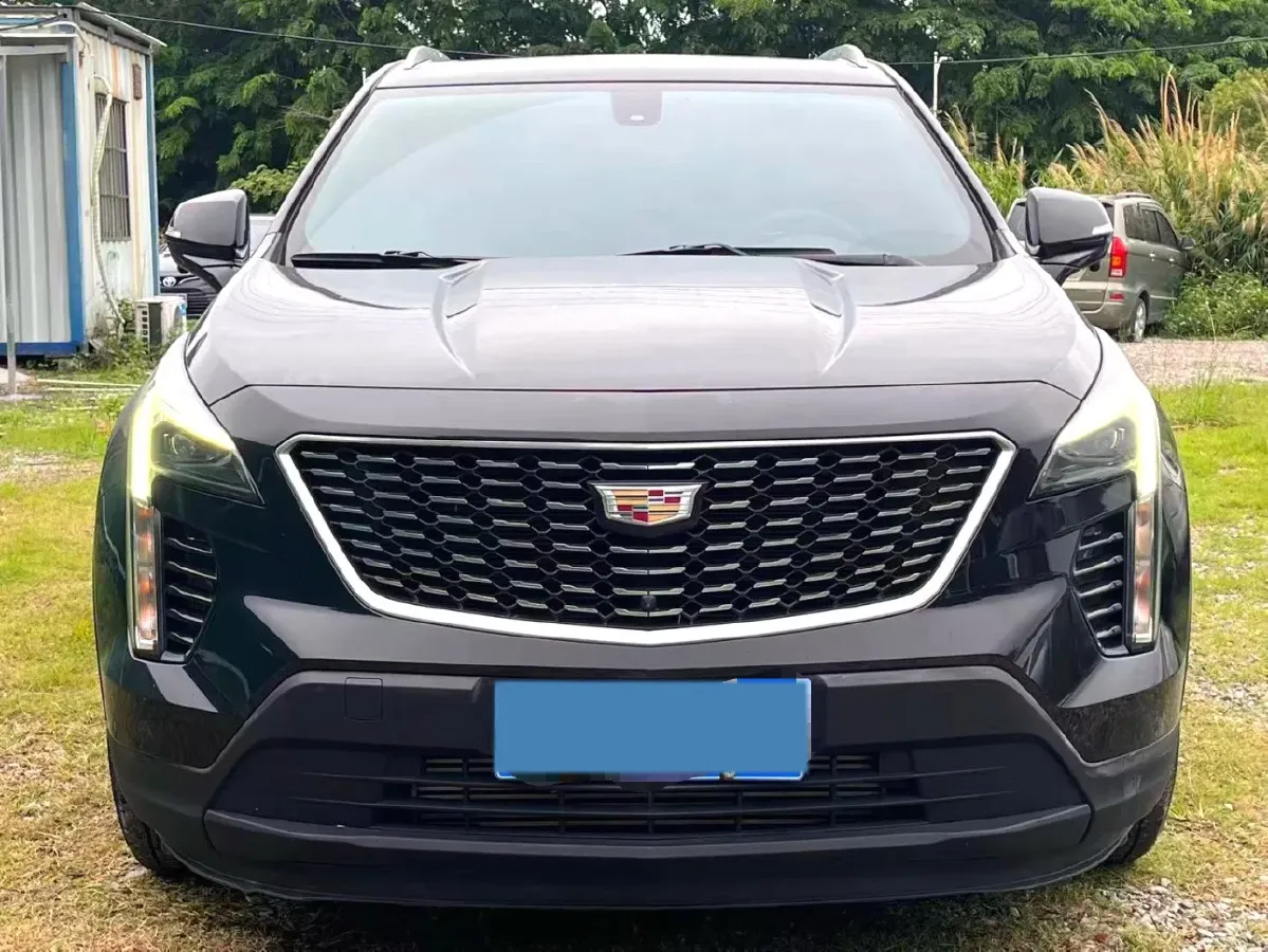 2022 Cadillac XT4 2.0T 237HP L4 9AT,autocango,china used car exporter,china ev exporter,chinese used car exporter,chinese used ev exporter