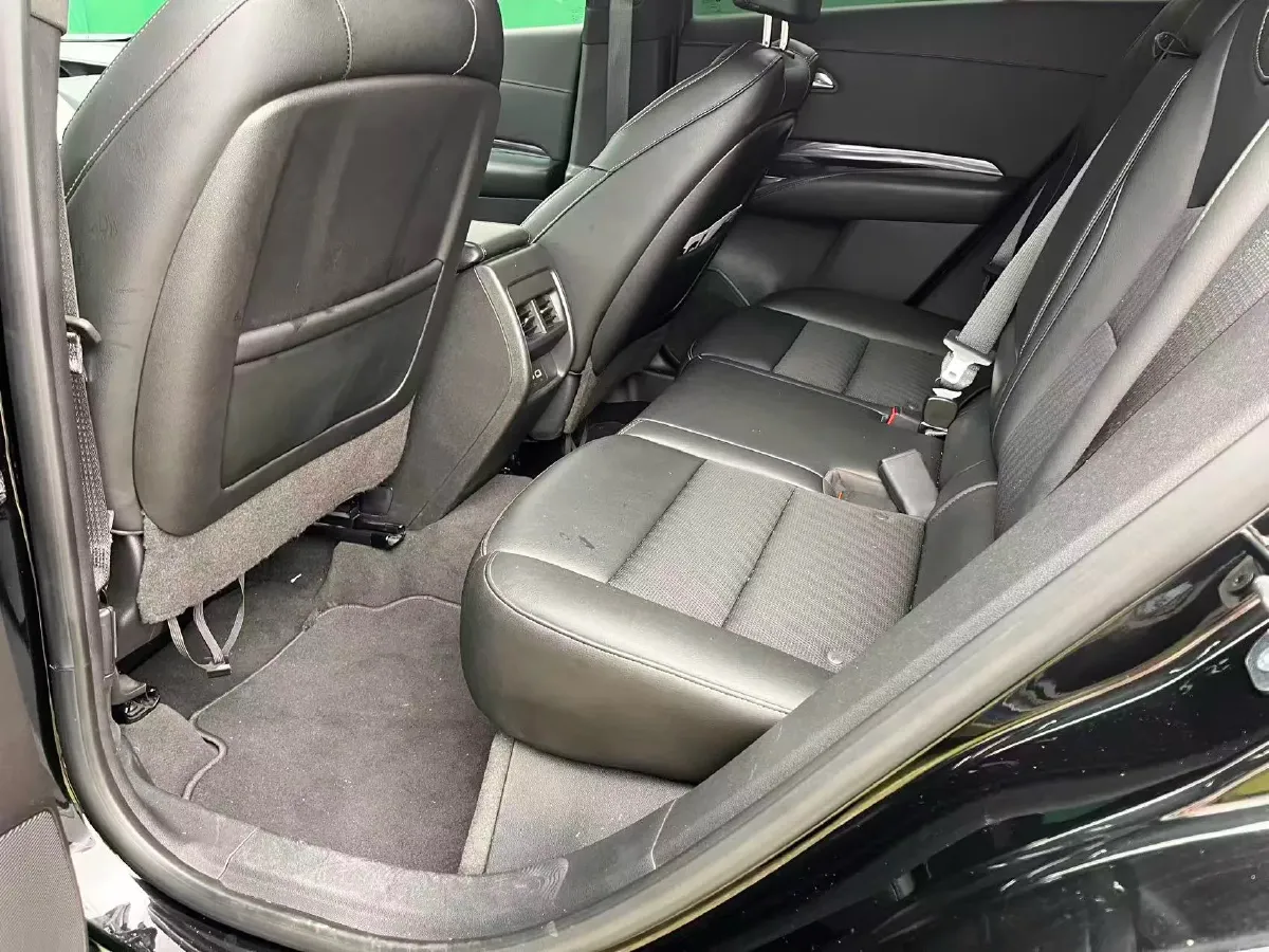 2022 Cadillac XT4 2.0T 237HP L4 9AT,autocango,china used car exporter,china ev exporter,chinese used car exporter,chinese used ev exporter