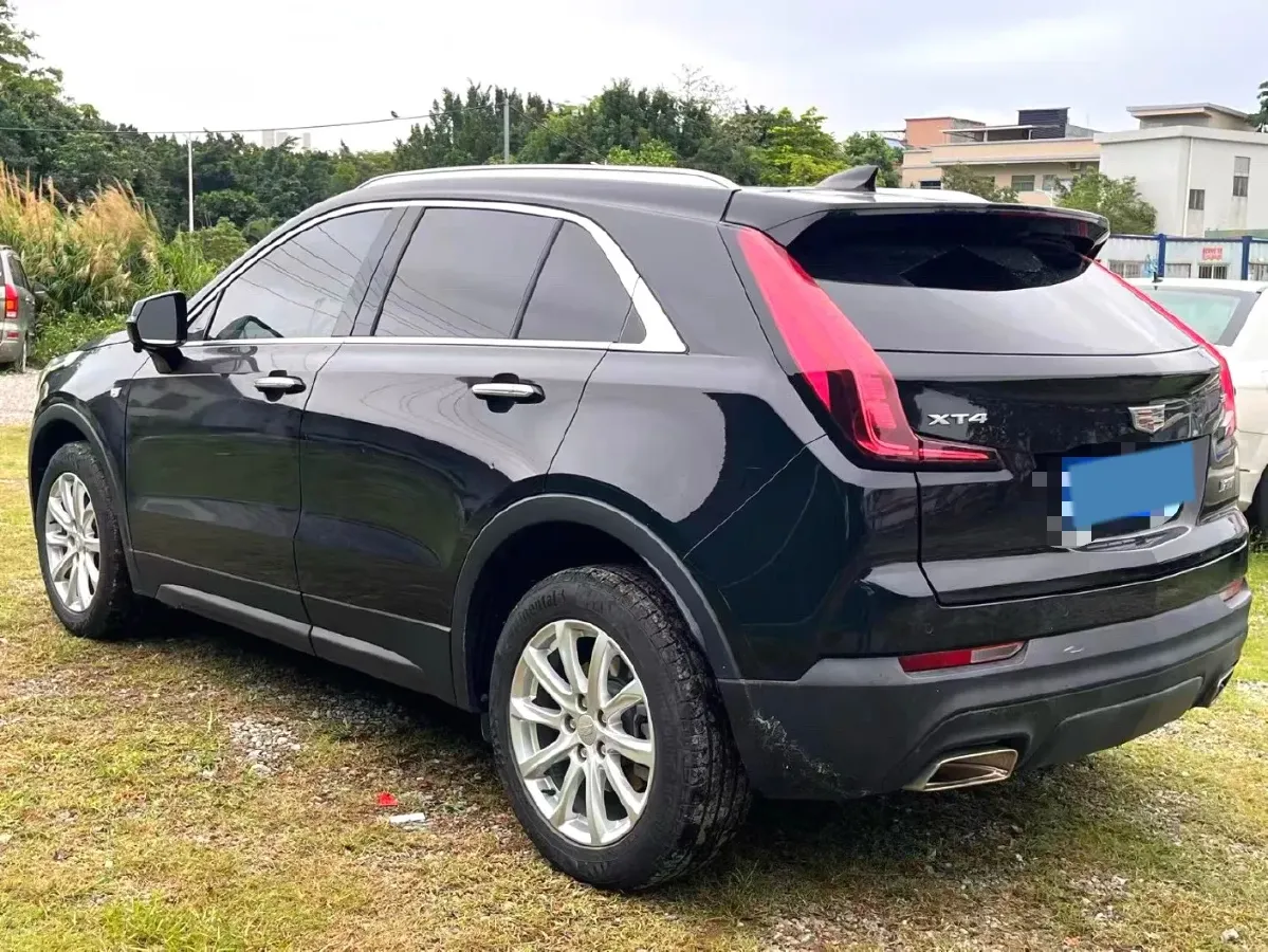 2022 Cadillac XT4 2.0T 237HP L4 9AT,autocango,china used car exporter,china ev exporter,chinese used car exporter,chinese used ev exporter