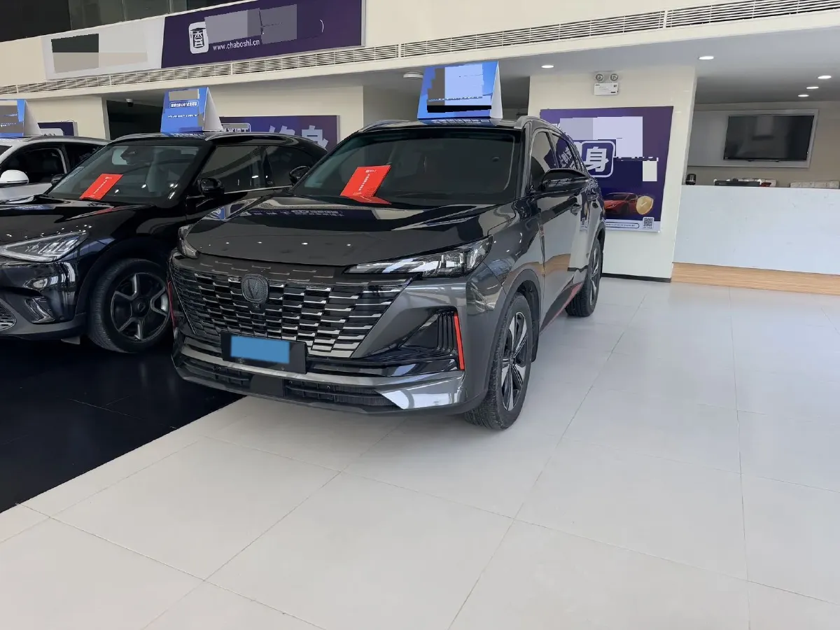 2022 ChangAn Oshan X7 Plus 1.5T 188HP L4 7DCT,autocango,china used car exporter,china ev exporter,chinese used car exporter,chinese used ev exporter