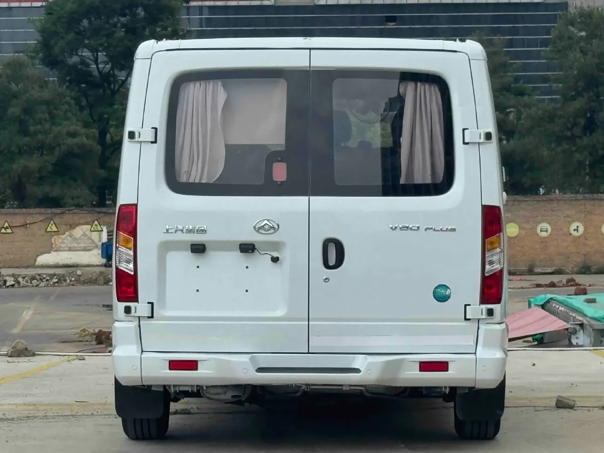 2021 MAXUS XinTu V80 2.0T 139HP L4 6MT,autocango,china used car exporter,china ev exporter,chinese used car exporter,chinese used ev exporter