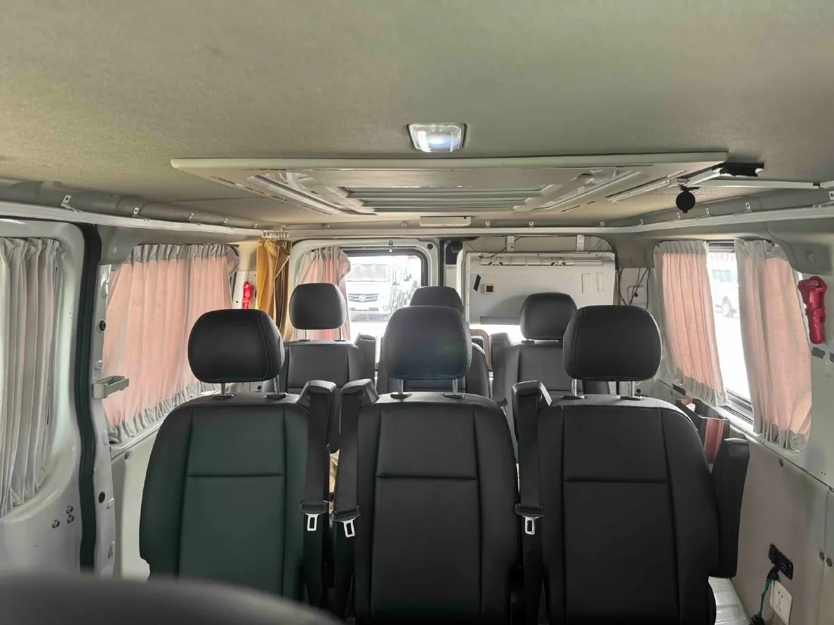 2021 MAXUS XinTu V80 2.0T 139HP L4 6MT,autocango,china used car exporter,china ev exporter,chinese used car exporter,chinese used ev exporter