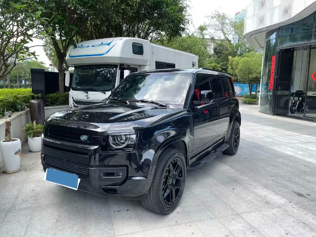 2022 Land Rover Defender 3.0T 400HP L6 8AT,autocango,china used car exporter,china ev exporter,chinese used car exporter,chinese used ev exporter