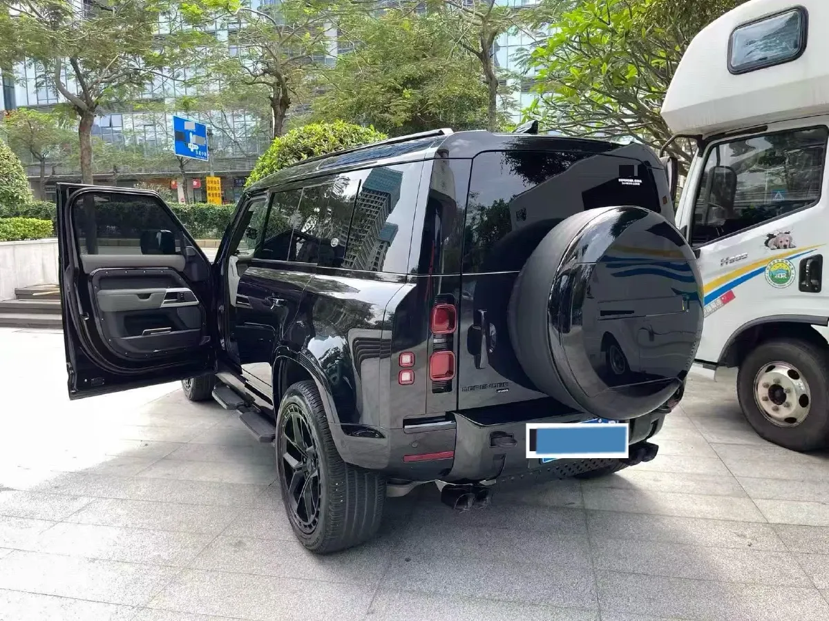 2022 Land Rover Defender 3.0T 400HP L6 8AT,autocango,china used car exporter,china ev exporter,chinese used car exporter,chinese used ev exporter