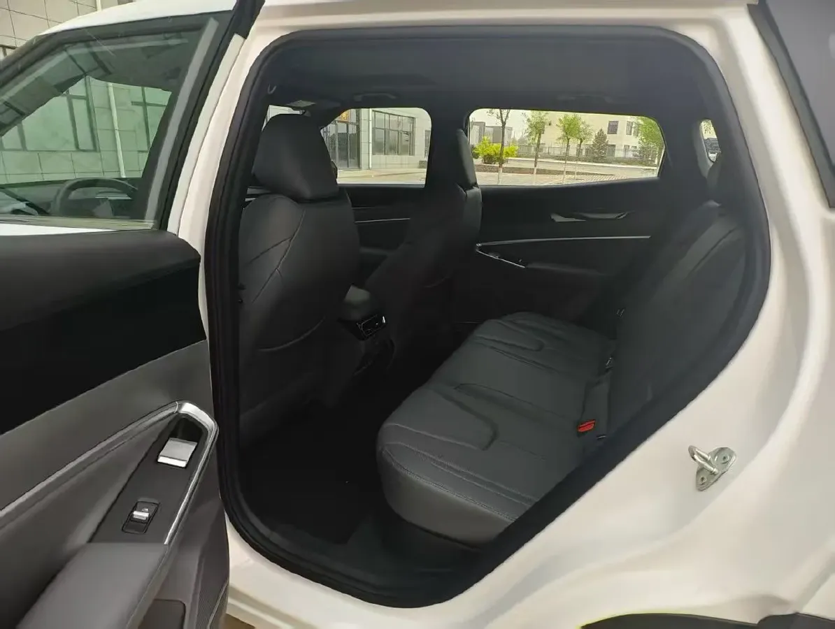 2026 Geely Azkarra 1.5T 181HP L4 7DCT,autocango,china used car exporter,china ev exporter,chinese used car exporter,chinese used ev exporter