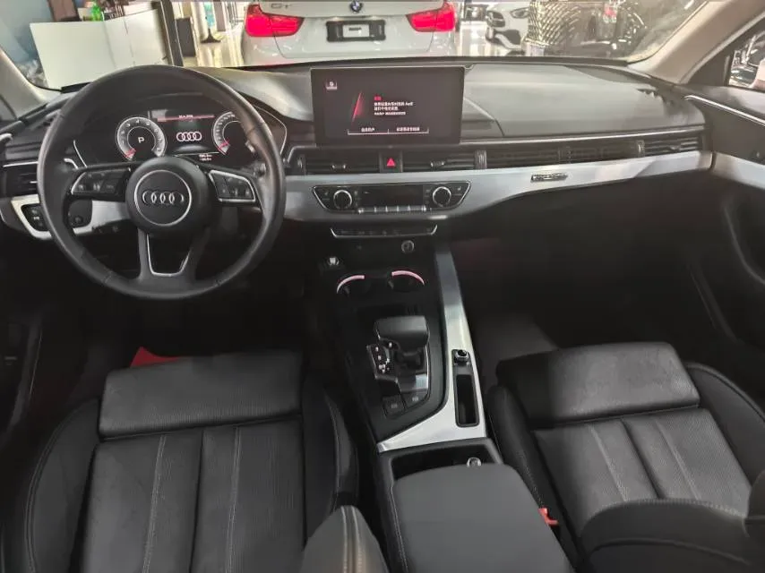 2020 Audi A4L 2.0T 190HP L4 7DCT,autocango,china used car exporter,china ev exporter,chinese used car exporter,chinese used ev exporter