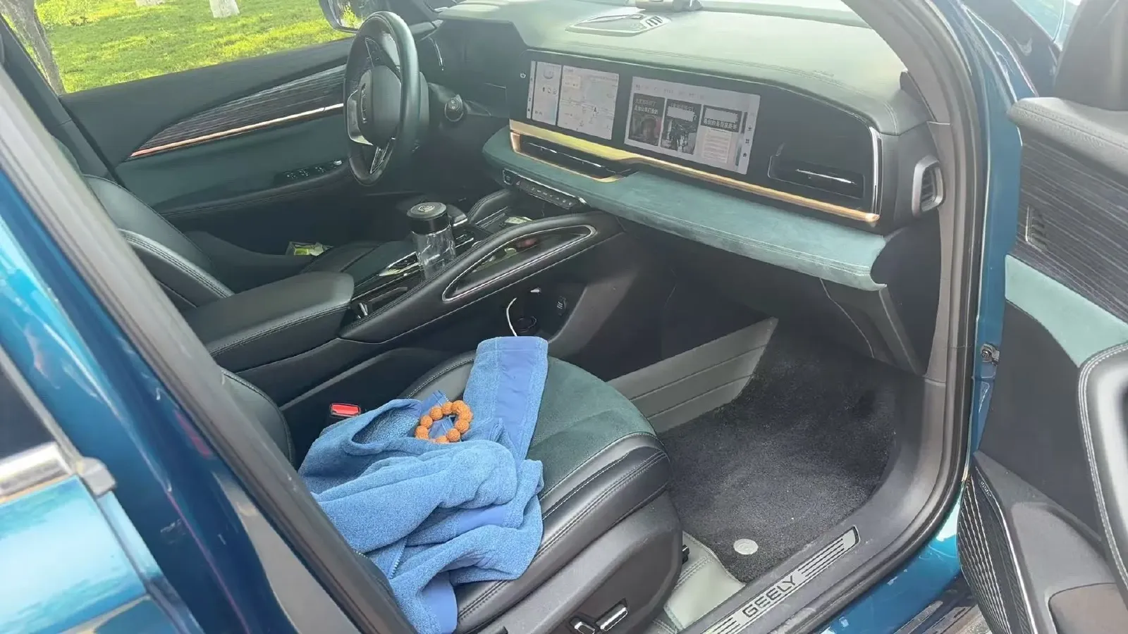 2021 Geely Monjaro 2.0T 238HP L4 8AT,autocango,china used car exporter,china ev exporter,chinese used car exporter,chinese used ev exporter