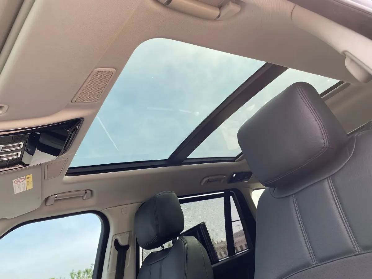 2020 Land Rover Range Rover 3.0T 400HP L6 8AT,autocango,china used car exporter,china ev exporter,chinese used car exporter,chinese used ev exporter