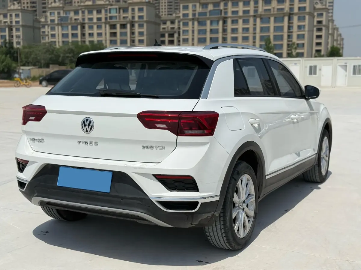 2020 Volkswagen T-Roc 1.4T 131HP L4 7DCT,autocango,china used car exporter,china ev exporter,chinese used car exporter,chinese used ev exporter