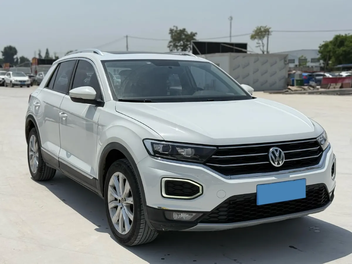 2020 Volkswagen T-Roc 1.4T 131HP L4 7DCT,autocango,china used car exporter,china ev exporter,chinese used car exporter,chinese used ev exporter
