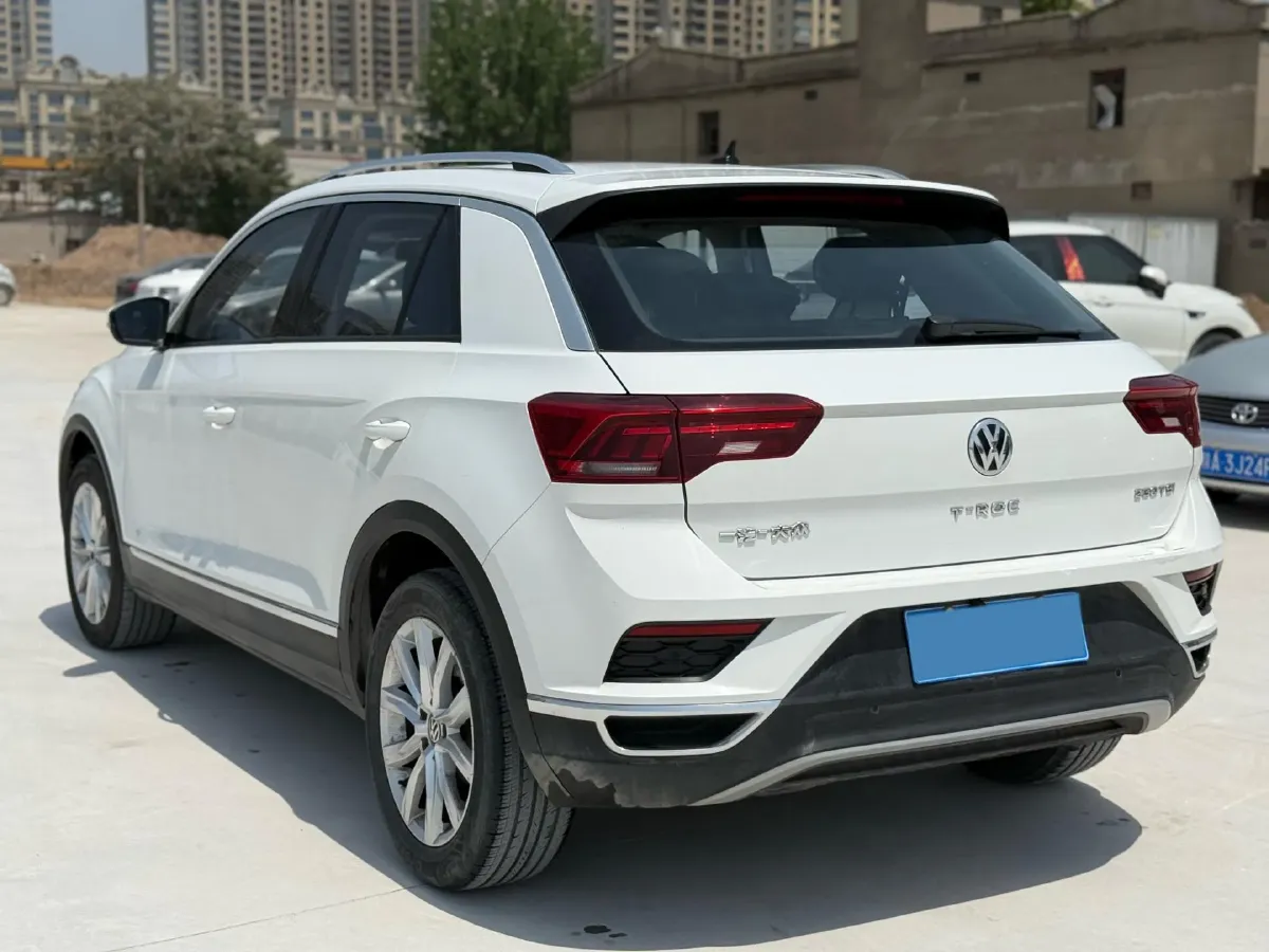 2020 Volkswagen T-Roc 1.4T 131HP L4 7DCT,autocango,china used car exporter,china ev exporter,chinese used car exporter,chinese used ev exporter
