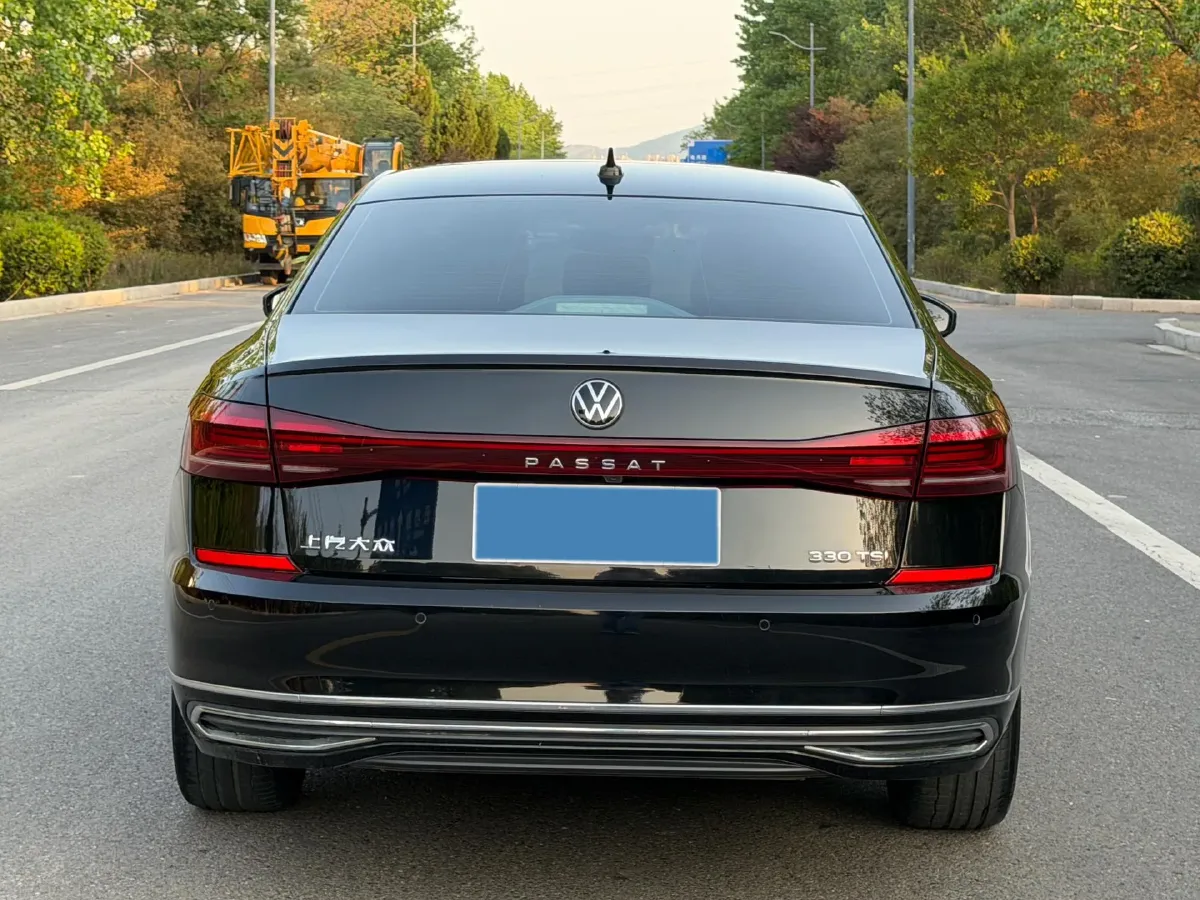 2024 Volkswagen Passat 2.0T 186HP L4 7DCT,autocango,china used car exporter,china ev exporter,chinese used car exporter,chinese used ev exporter