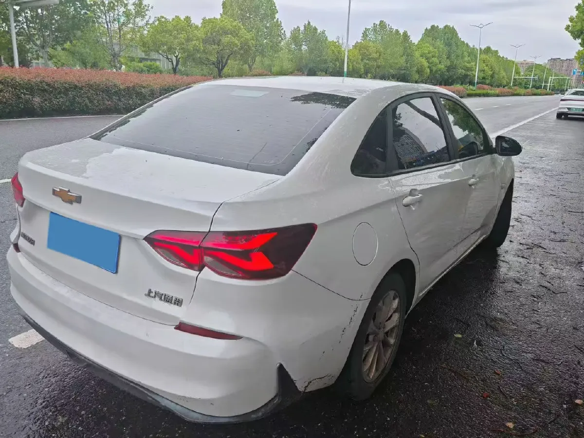 2023 Chevrolet Monza 1.5L 113HP L4 6DCT,autocango,china used car exporter,china ev exporter,chinese used car exporter,chinese used ev exporter