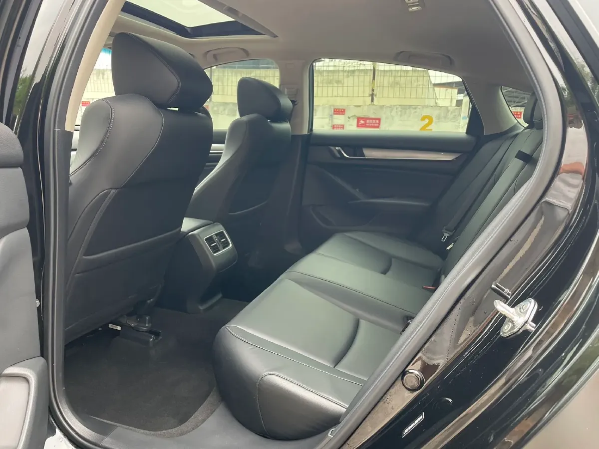 2018 Honda Accord 1.5T 194HP L4 CVT,autocango,china used car exporter,china ev exporter,chinese used car exporter,chinese used ev exporter