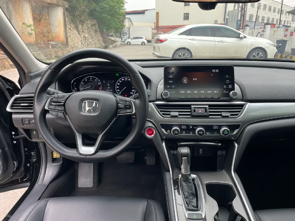 2018 Honda Accord 1.5T 194HP L4 CVT,autocango,china used car exporter,china ev exporter,chinese used car exporter,chinese used ev exporter
