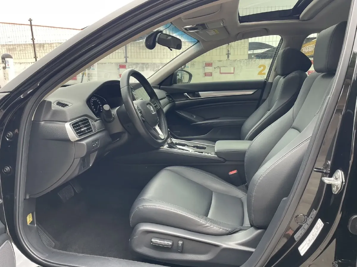 2018 Honda Accord 1.5T 194HP L4 CVT,autocango,china used car exporter,china ev exporter,chinese used car exporter,chinese used ev exporter