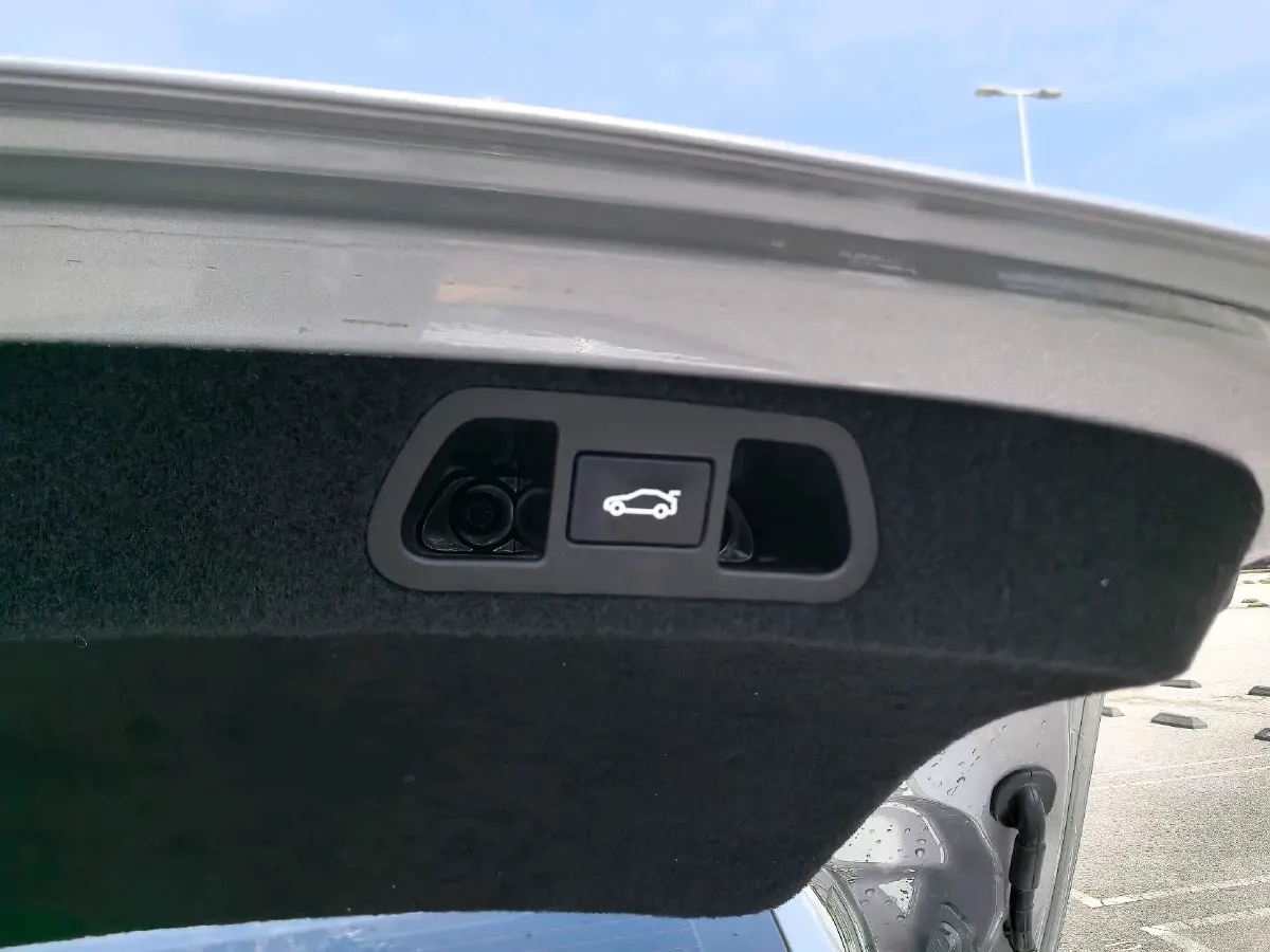 2023 Xpeng G6 BEV 66KWH,autocango,china used car exporter,china ev exporter,chinese used car exporter,chinese used ev exporter