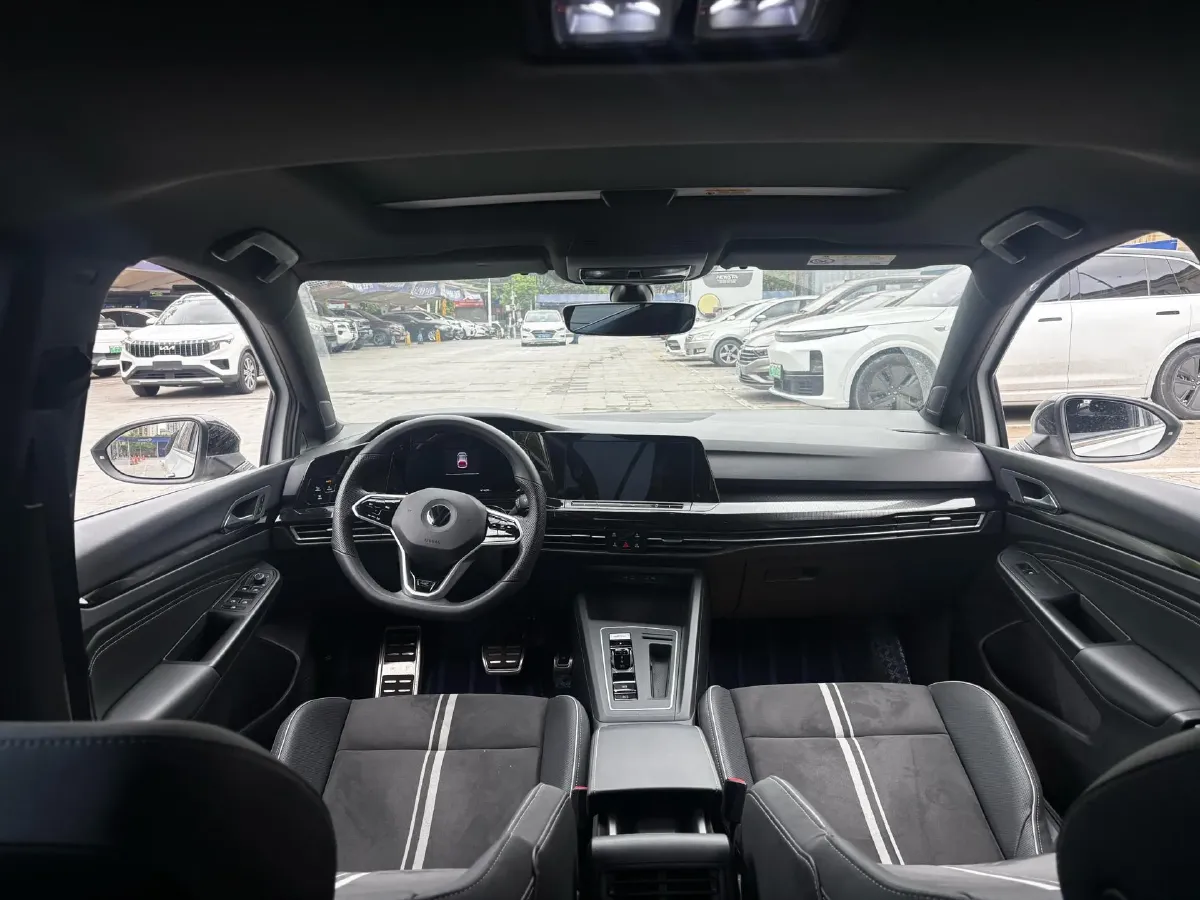 2023 Volkswagen Golf 1.4T 150HP L4 7DCT,autocango,china used car exporter,china ev exporter,chinese used car exporter,chinese used ev exporter