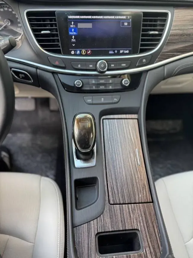 2019 Buick Larcosse 2.0T 241HP L4 9AT,autocango,china used car exporter,china ev exporter,chinese used car exporter,chinese used ev exporter