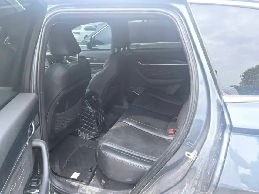 2022 Citroen C5 X 1.6T 175HP L4 8AT,autocango,china used car exporter,china ev exporter,chinese used car exporter,chinese used ev exporter