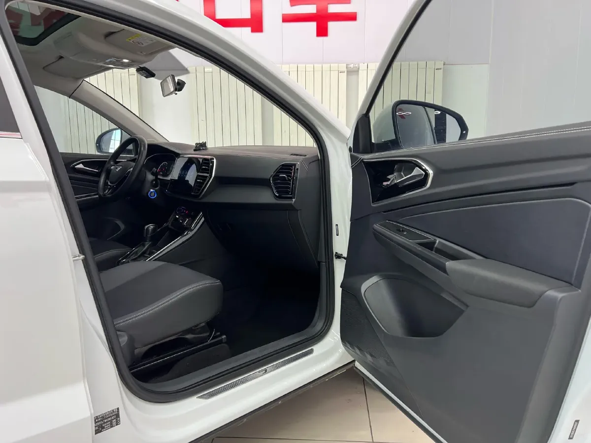 2022 Jetta VS7 1.4T 150HP L4 6AT,autocango,china used car exporter,china ev exporter,chinese used car exporter,chinese used ev exporter