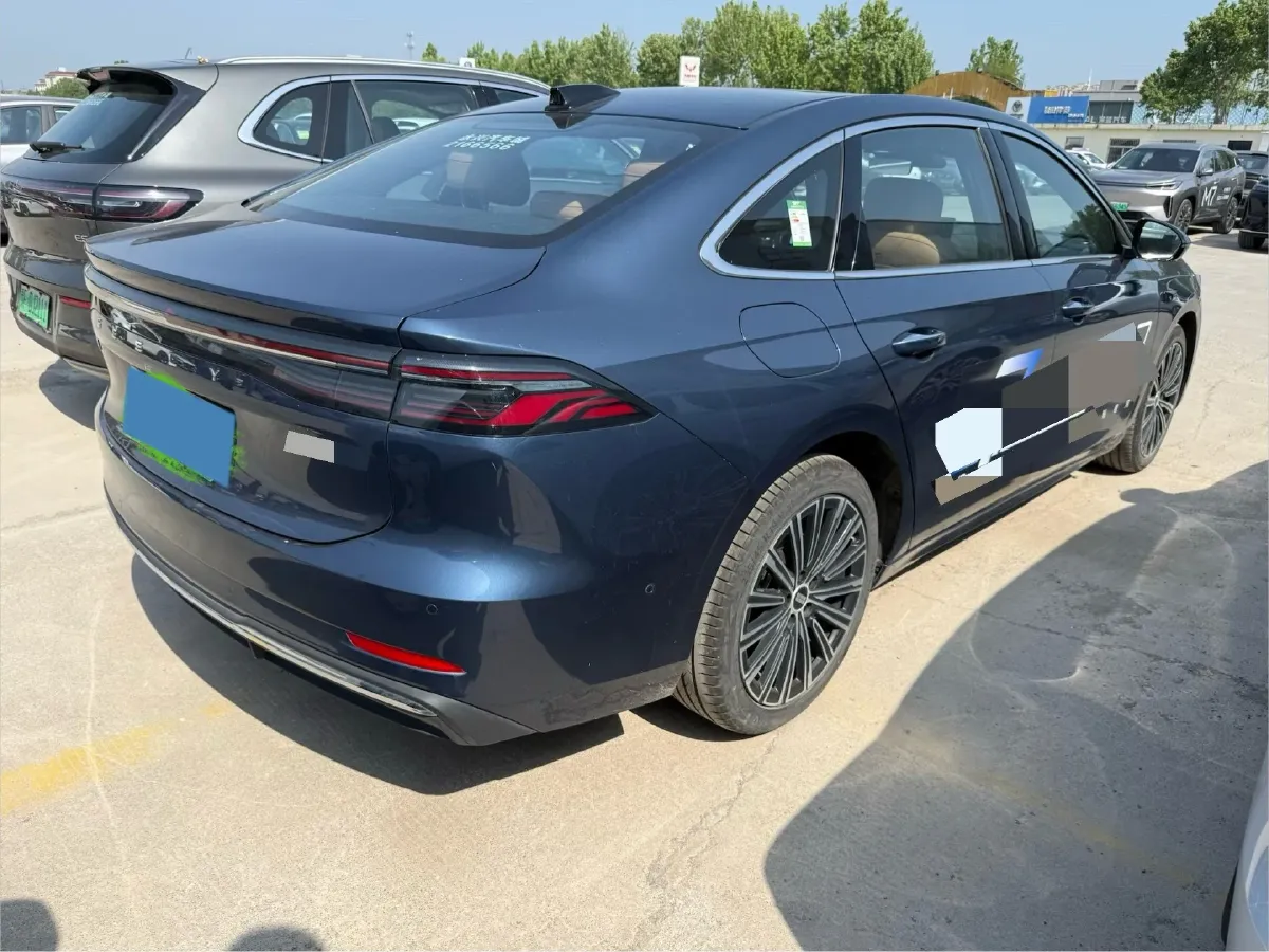 2025 Geely Galaxy A7 1.5L 112HP L4 1DHT PHEV,autocango,china used car exporter,china ev exporter,chinese used car exporter,chinese used ev exporter