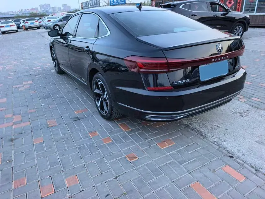 2023 Volkswagen Passat 2.0T 186HP L4 7DCT,autocango,china used car exporter,china ev exporter,chinese used car exporter,chinese used ev exporter