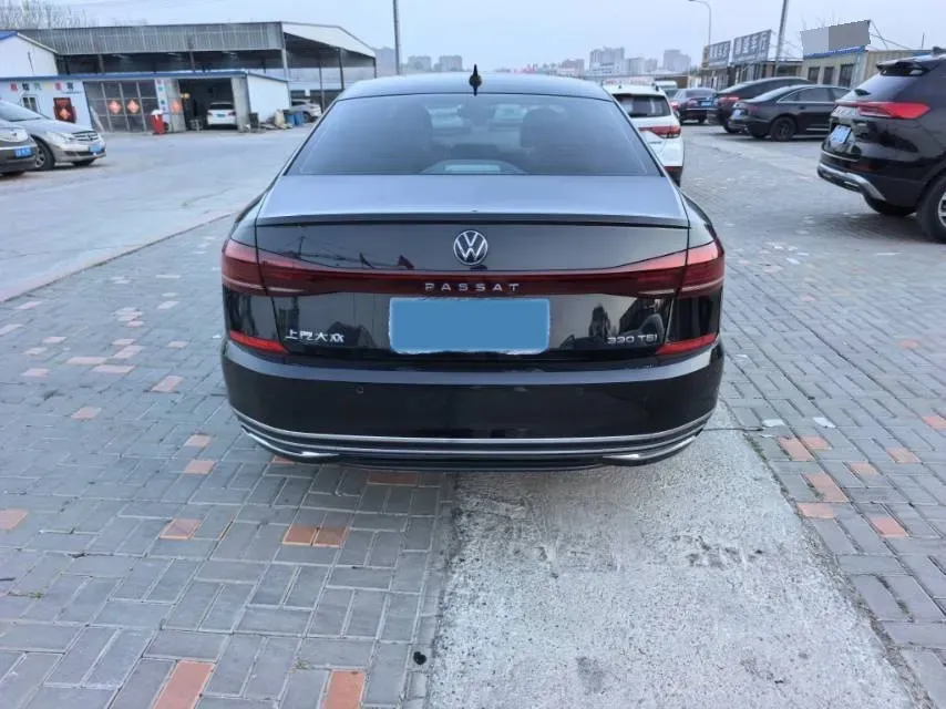 2023 Volkswagen Passat 2.0T 186HP L4 7DCT,autocango,china used car exporter,china ev exporter,chinese used car exporter,chinese used ev exporter