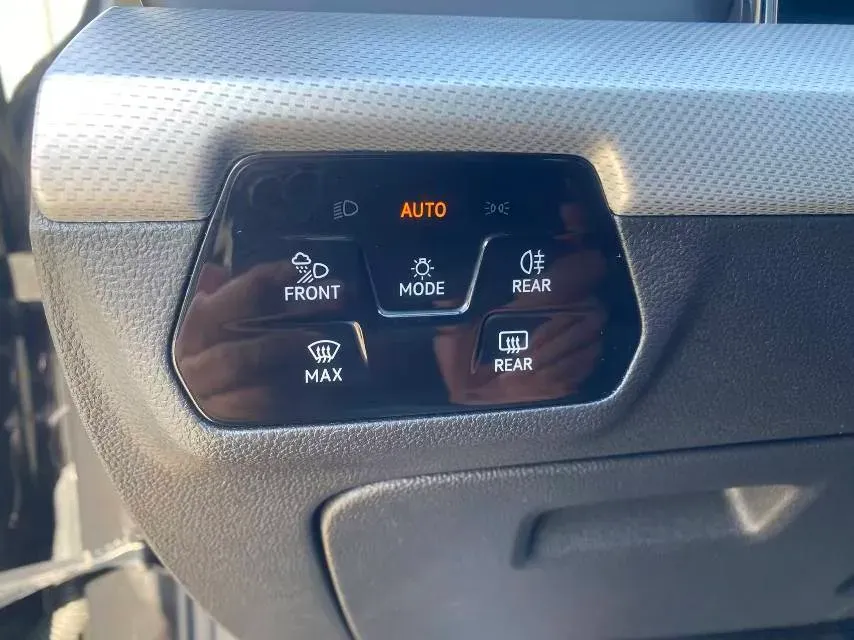 2023 Volkswagen Lamando 1.4T 150HP L4 7DCT,autocango,china used car exporter,china ev exporter,chinese used car exporter,chinese used ev exporter