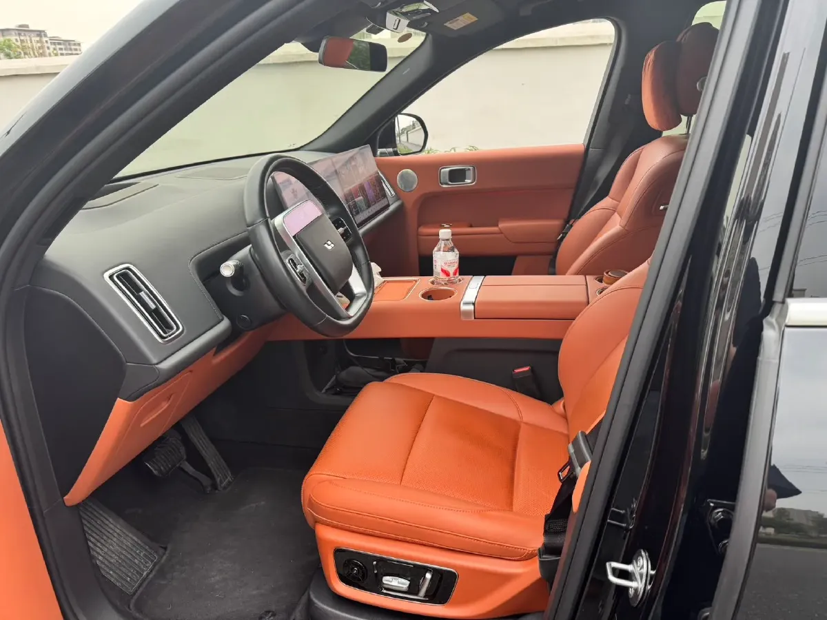 2024 Toyota Granvia 2.5L 189HP L4 E-CVT Hybrid,autocango,china used car exporter,china ev exporter,chinese used car exporter,chinese used ev exporter