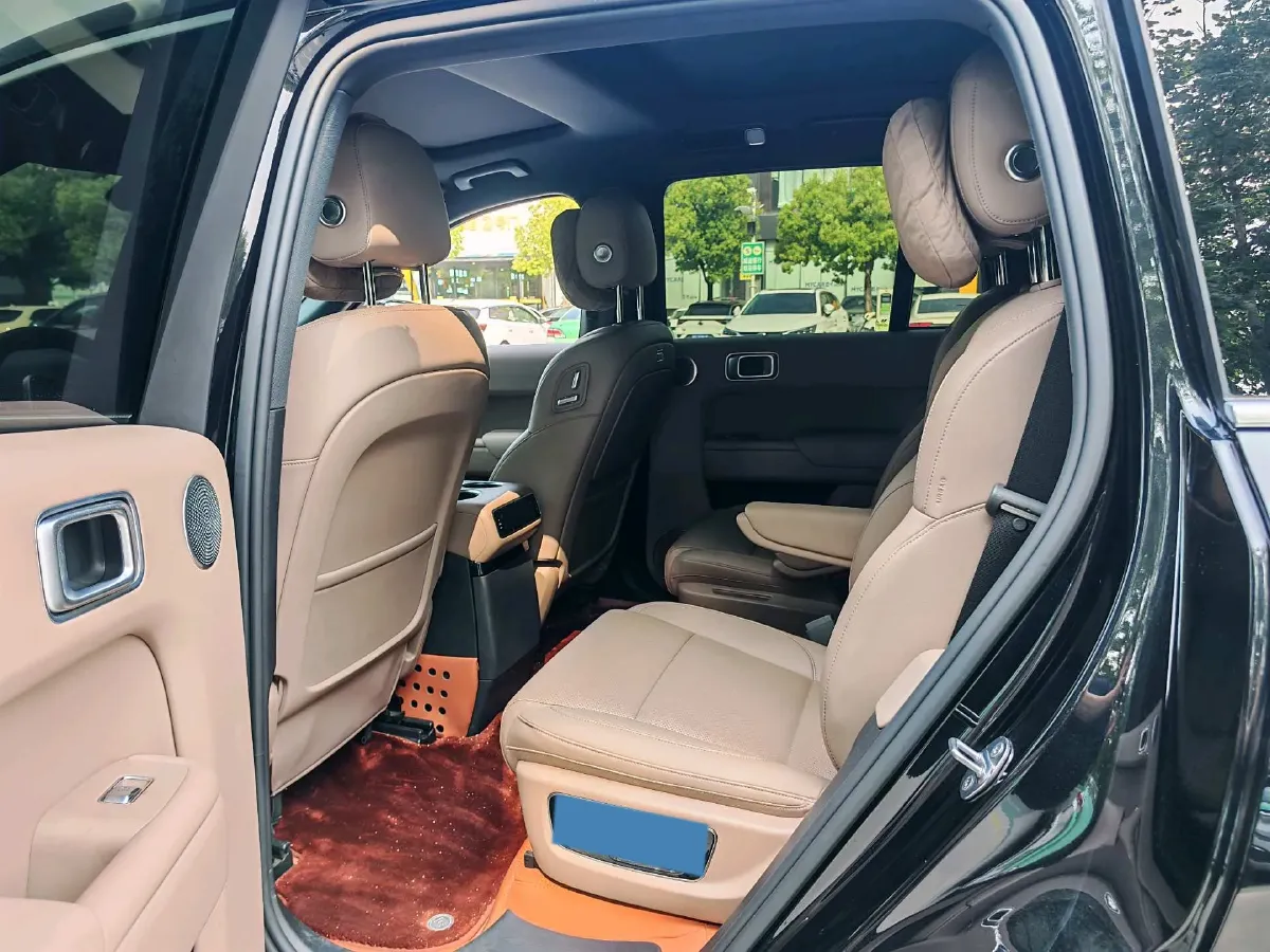 2025 Li L8 Range Extended 154HP REEV,autocango,china used car exporter,china ev exporter,chinese used car exporter,chinese used ev exporter