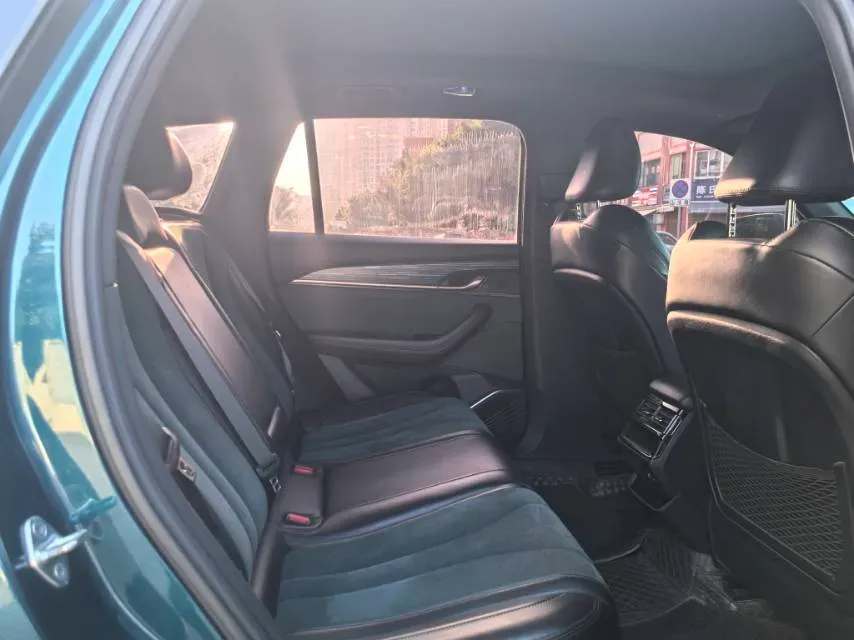 2021 Geely Monjaro 2.0T 218HP L4 7DCT,autocango,china used car exporter,china ev exporter,chinese used car exporter,chinese used ev exporter